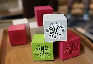 IKEA lanza el minialtavoz Kallsup por 9,99 dólares