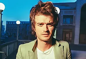 Joe Keery: «A Trump le falta humanidad»