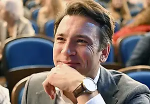 Del parqué al escenario: la carrera de Anton Khabarov