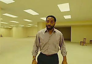 Un joven director y unos pasillos espeluznantes