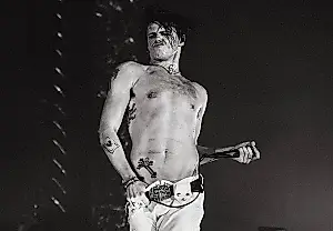 Yungblud arranca la gira en casa