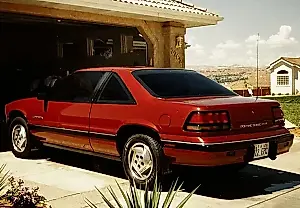 Pontiac Grand Prix 1989: купе, которое хотело быть рок‑звездой