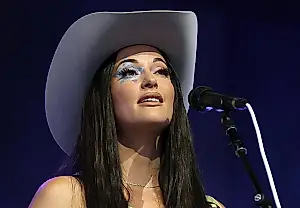 Kacey irrumpe en Coachella