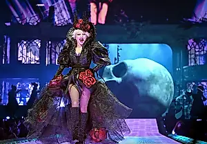 Gaga conquista el planeta con el caos
