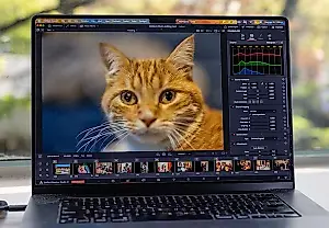 DaVinci Resolve 21 contra Lightroom: batalla por la fotografía