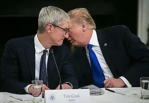 Tim Cook seguirá siendo el «susurrador» de Trump para Apple