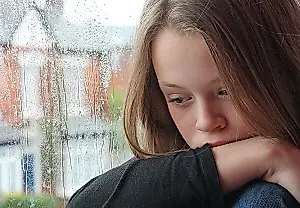 Una infancia que te alcanza
