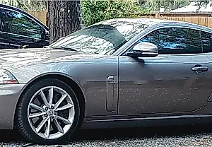 La bestia británica de saldo: Jaguar XKR 2011, ¿un Aston Martin para pobres?