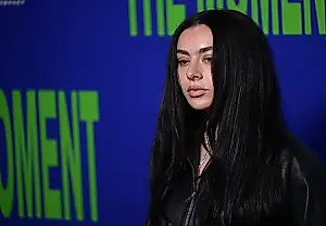 Чарли XCX: танцпол умер, да здравствует рок