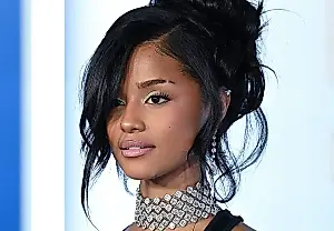 Tyla traiciona sus trenzas: el nuevo look de la cantante