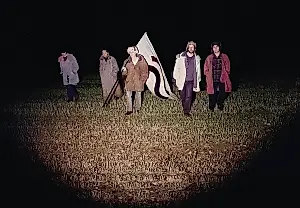 «El barro» como magia: Swim Deep lanza un himno de amor conmovedor