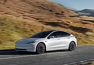Tesla empieza a vender en Canadá Model 3 fabricados en China al precio más bajo de su historia