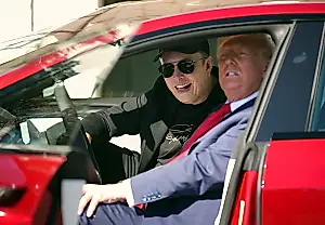 Тесла получила подарочек: меньше отчетов о ДТП после смены правил Трампа!