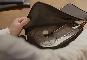 Портативный проигрыватель Toshiba – мечты ненужного звука или как винил рвется на песке