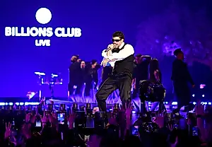 Bad Bunny conquista Asia