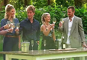 El reparto de Age of Attraction