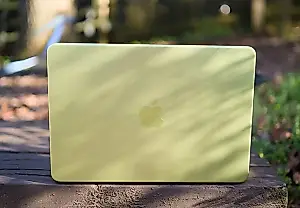El MacBook milagroso barato y otras historias del mundo tecnológico