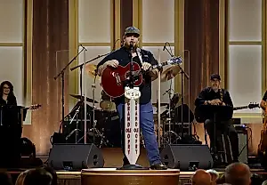 Luke Combs y medio siglo de espera
