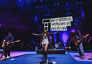 Chvrches presentan ‘Conman’