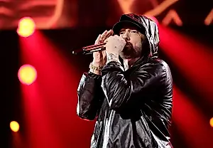 Суд разрешил издателю Eminem судиться с Meta на $109 млн