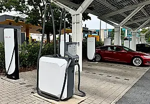 Tesla instala aspiradores en sus estaciones de carga