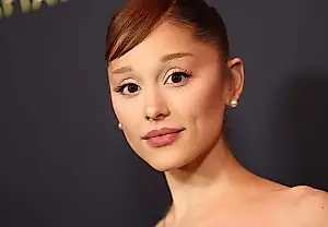 Ariana Grande aplaza conciertos por problemas de seguridad y por su nuevo álbum