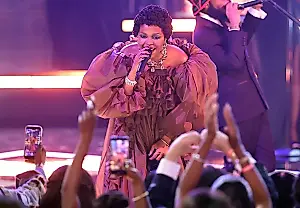 Праздник для Lauryn Hill: как BET Awards 2026 показали мастер-класс по прожарке поп-культуры