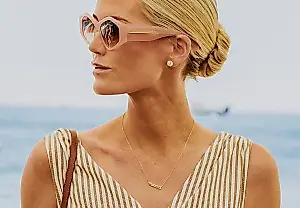 Los bolsos de Lady Kitty Spencer: ideales para el verano en la Costa Azul