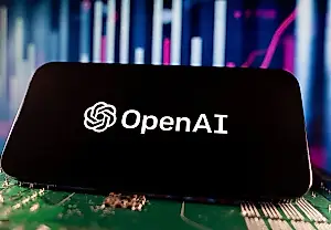 Apple llama a OpenAI «podrida hasta la médula». Demanda a la empresa por robar secretos