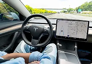 NTSB: el conductor de Tesla infringió las normas
