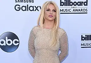 El representante de Britney Spears desmiente los rumores sobre su extraño comportamiento con un cuchillo en un restaurante