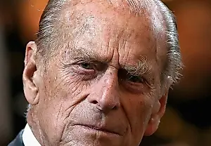 Desconfianza real: ¿por qué el príncipe Carlos y el príncipe Felipe nunca confiaron el uno en el otro?