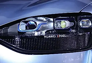 El futuro de los autocines: proyectores en los faros de Huawei