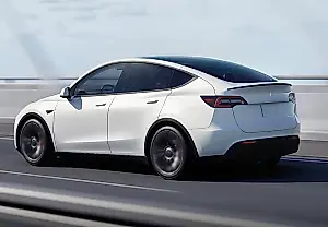 Tesla retira el Model Y por falta de una pegatina