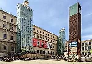 El Gobierno español amenaza con despedir al director del Museo Reina Sofía