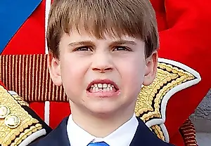 El príncipe Louis dejó manchas en el coche tras un tentempié «pringoso» durante el trayecto matutino al colegio, cuenta el príncipe William