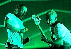 Sorpresa en el concierto: Thom Yorke y Flea, juntos en un escenario de Londres