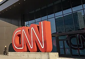 CNN demanda a Perplexity