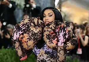 Cardi B pide disculpas públicamente a Latto tras una pelea por la filtración de una llamada