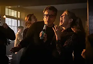 Toda la banda sonora de «Alice and Steve»: repasamos cada episodio