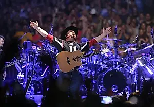 Турне Garth Brooks: ностальгия по 90-м
