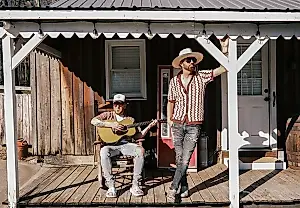 LOCASH: una canción sin puntuación