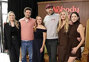 Создатель 'Nobody Wants This' Эрин Фостер: Второй сезон — то, что нам нужно!