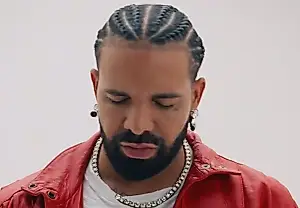 Drake recupera «FOMO» y anuncia una gira mundial para 2027