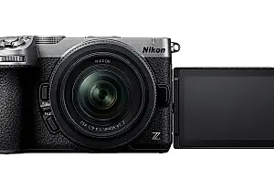 Nikon Z5 IIC: камера без видоискателя