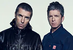 Oasis снова в деле: их музыка доступна в пространственном звуке!