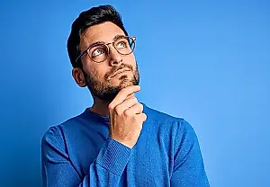 Reflexionar irrita a los tuyos, pero cae bien a los demás: qué hace la política con nuestra reputación moral