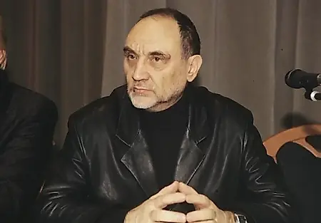 Даниил Крамер простился с Алексеем Козловым