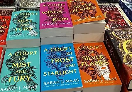 Antes del nuevo ACOTAR: quién, con quién y por qué magia
