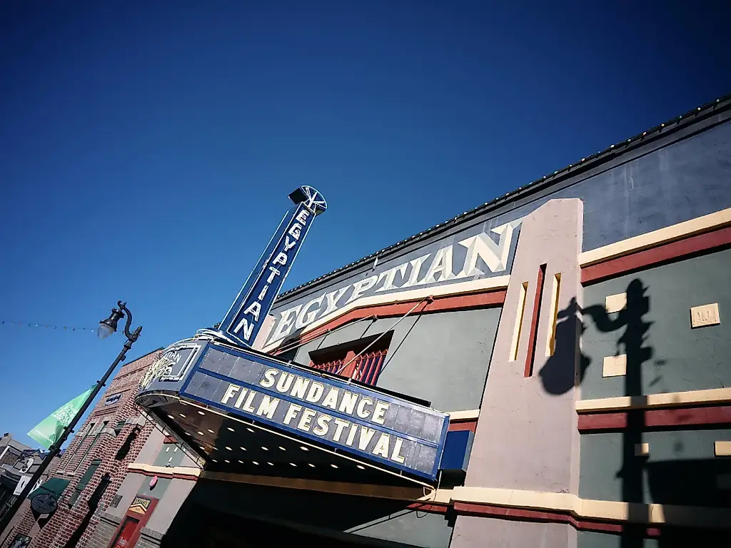 Санктуарий Sundance: Египетский театр уходит, бар возвращается, кино умирает стоя